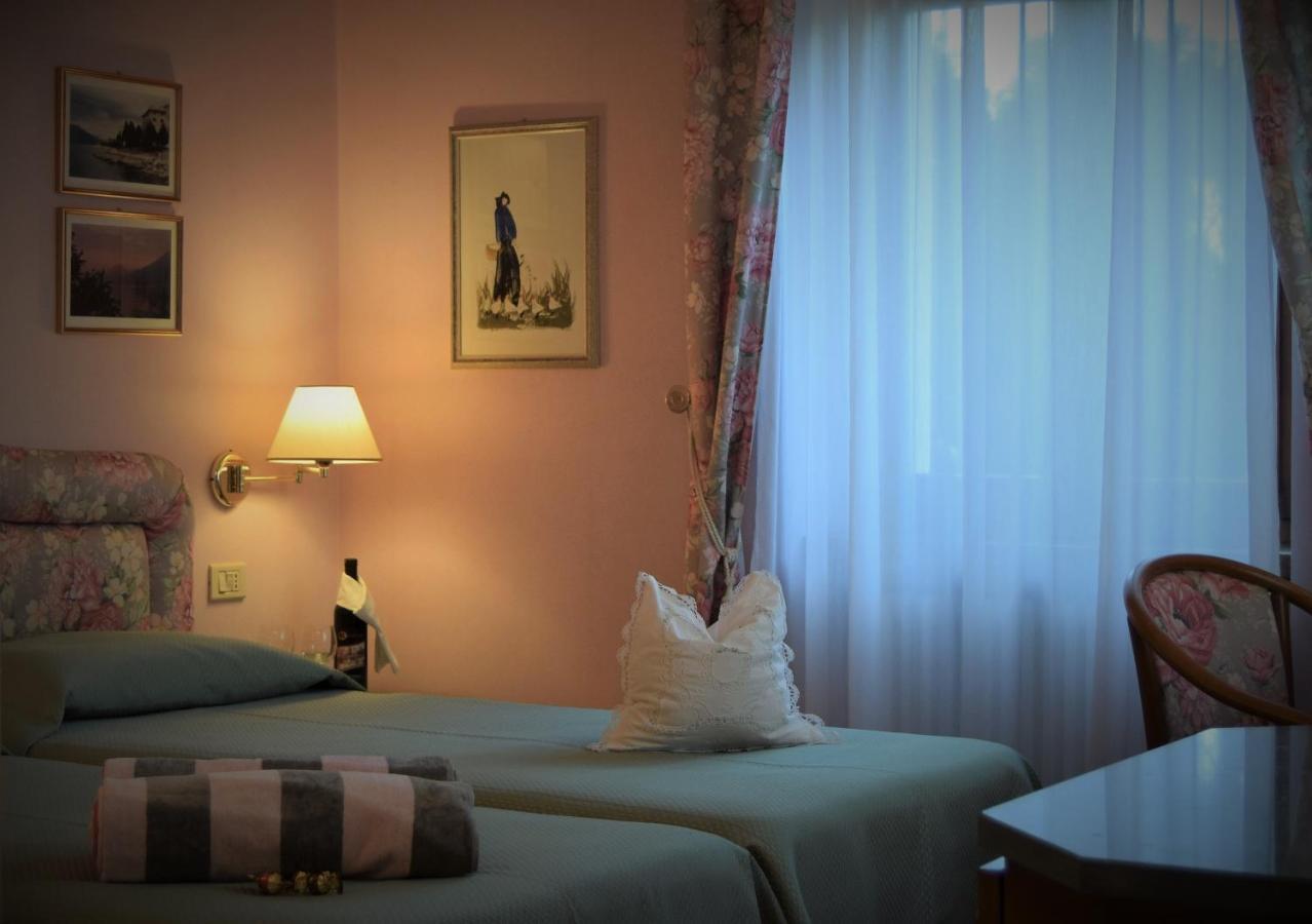 Torre - Atmosfera Romantica Brenzone sul Garda
